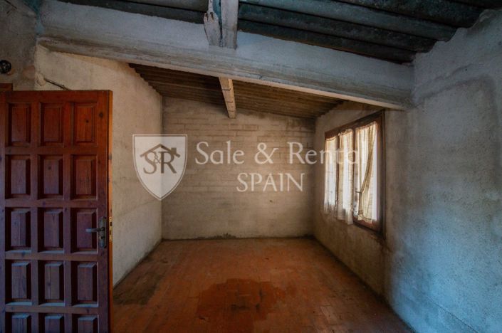 Image No.30-4 Bed Townhouse for sale