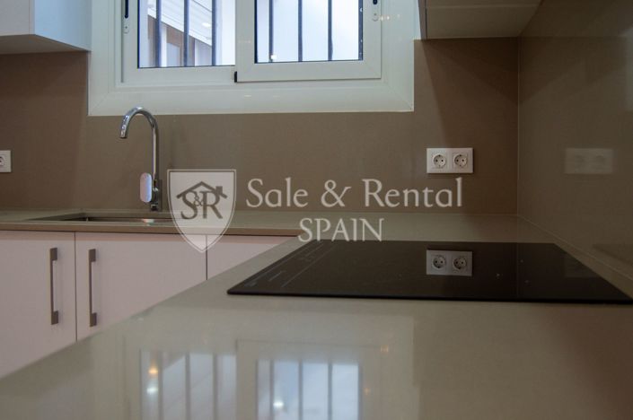 Image No.4-3 Bed Townhouse for sale