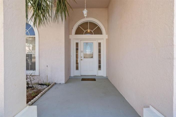 Image No.12-4 Bed Villa / Detached for sale