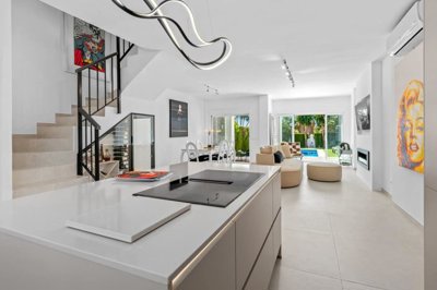 r5343643-destination-marbella-image-1