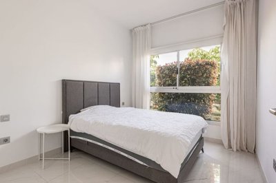 r5371747-destination-marbella-image-14