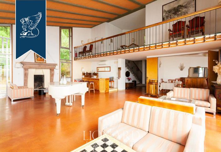 Image No.13-7 Bed Villa for sale