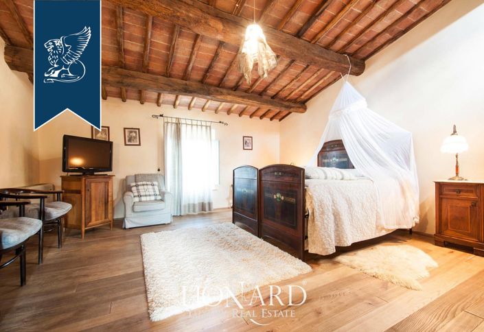 Image No.15-15 Bed Hotel for sale