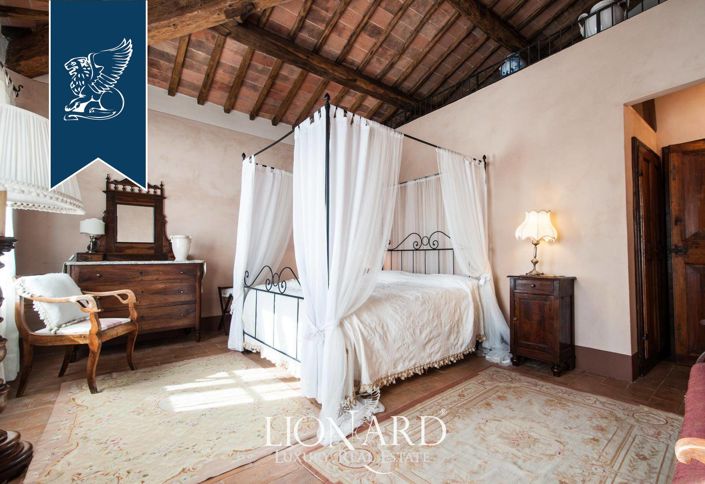 Image No.21-15 Bed Hotel for sale