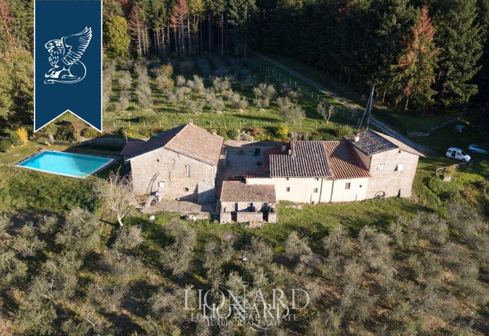 Image No.2-7 Bed Farmhouse for sale
