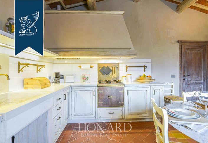 Image No.36-18 Bed Country House for sale