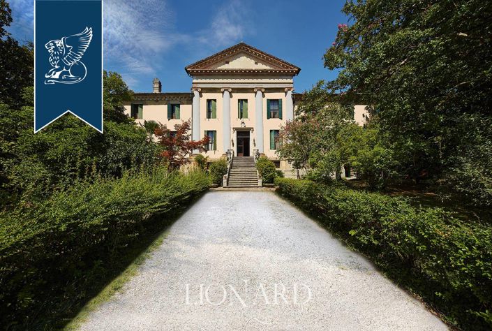 Image No.2-Villa de 4 chambres à vendre à Abano Terme