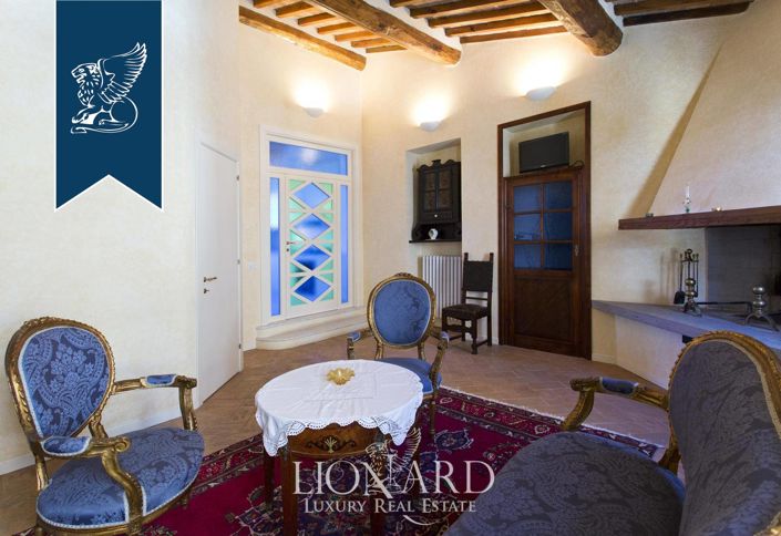 Image No.3-2 Bed Property for sale