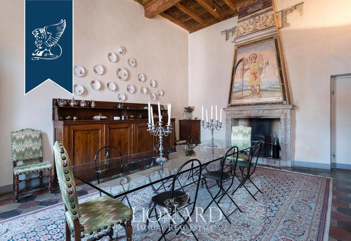 Image No.9-5 Bed Villa for sale