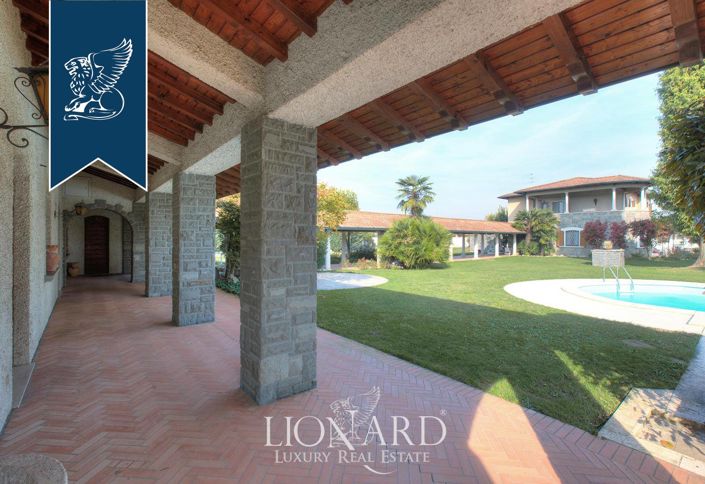 Image No.10-1 Bed Villa for sale