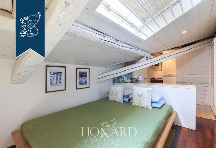 Image No.11-5 Bed Apartment for sale