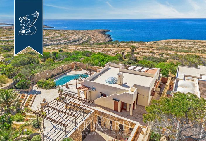 Image No.3-6 Bed Villa for sale