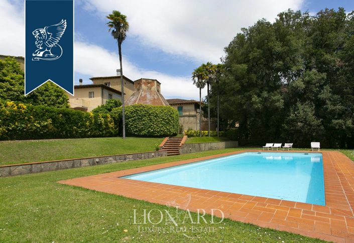 Image No.11-10 Bed Villa for sale
