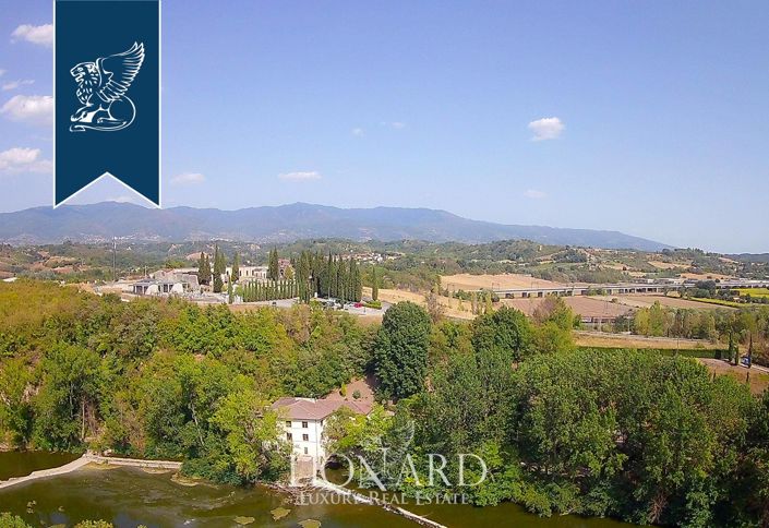 Image No.2-5 Bed Villa for sale