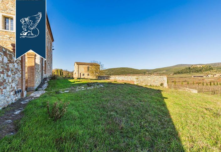 Image No.20-16 Bed Country House for sale