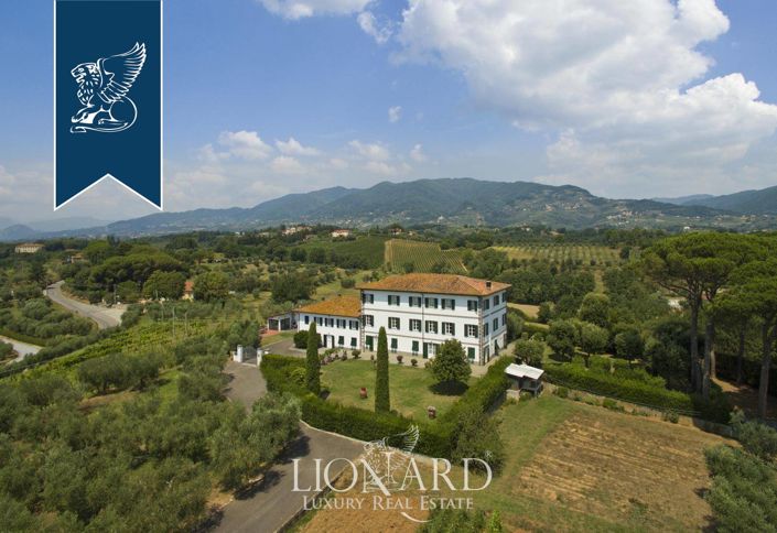 Image No.2-9 Bed Villa for sale