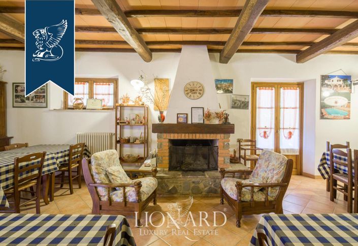 Image No.19-6 Bed Farmhouse for sale