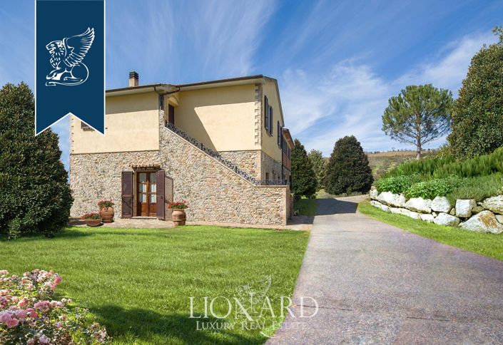 Image No.6-6 Bed Farmhouse for sale