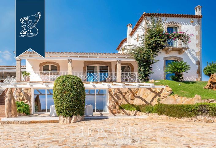 Image No.8-5 Bed Villa for sale