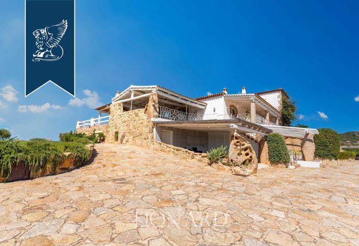Image No.9-5 Bed Villa for sale