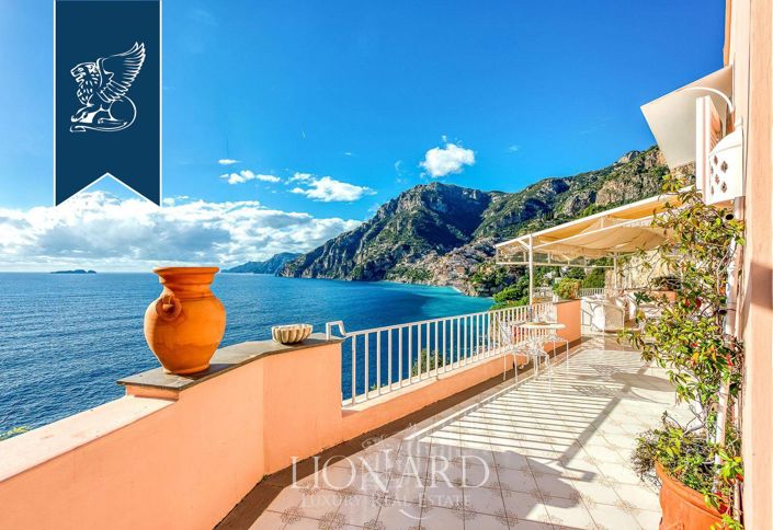Image No.5-8 Bed Villa for sale