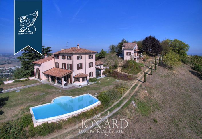 Image No.8-4 Bed Villa for sale