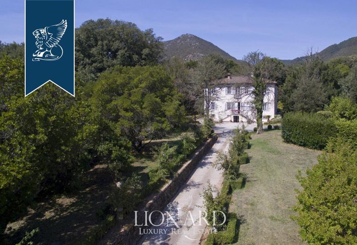 Image No.6-10 Bed Villa for sale