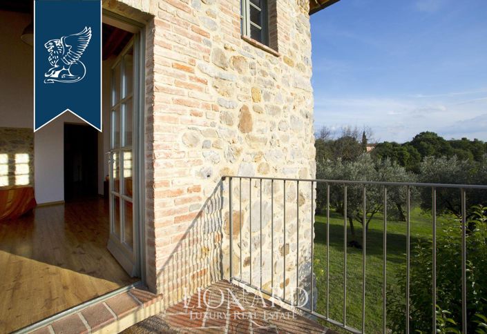 Image No.42-9 Bed Farmhouse for sale