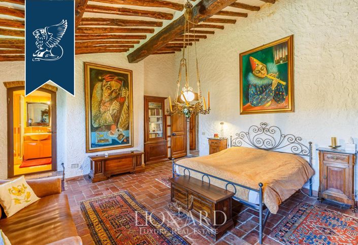 Image No.15-7 Bed Villa for sale