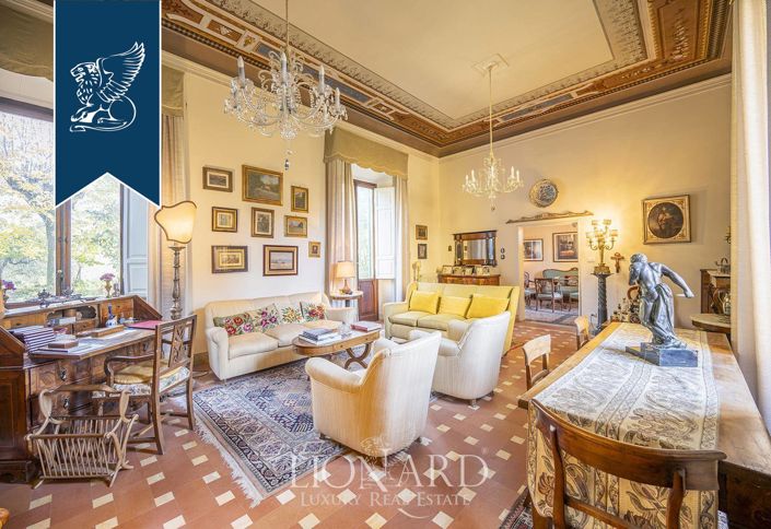 Image No.11-Villa de 16 chambres à vendre à Florence