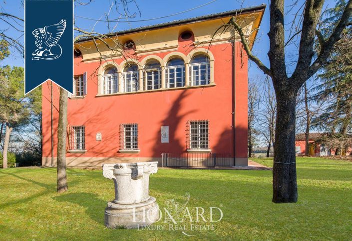 Image No.6-6 Bed Villa for sale