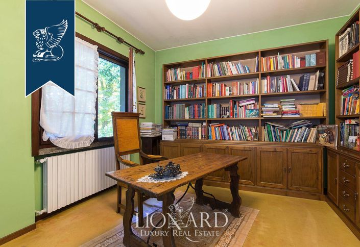 Image No.25-Villa de 5 chambres à vendre à Somma Lombardo