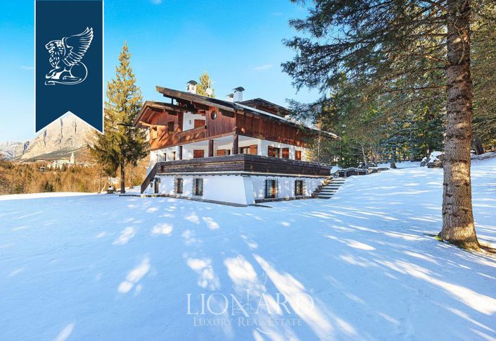 Image No.4-8 Bed Villa for sale