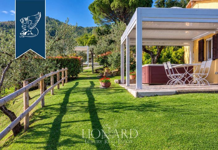 Image No.13-5 Bed Farmhouse for sale