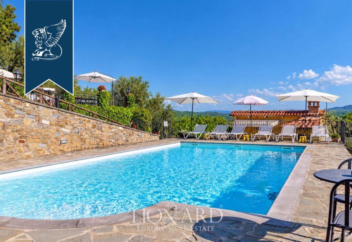 Image No.2-5 Bed Farmhouse for sale