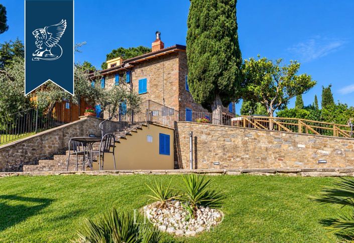 Image No.7-5 Bed Farmhouse for sale