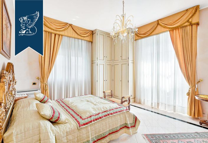 Image No.13-6 Bed Villa for sale