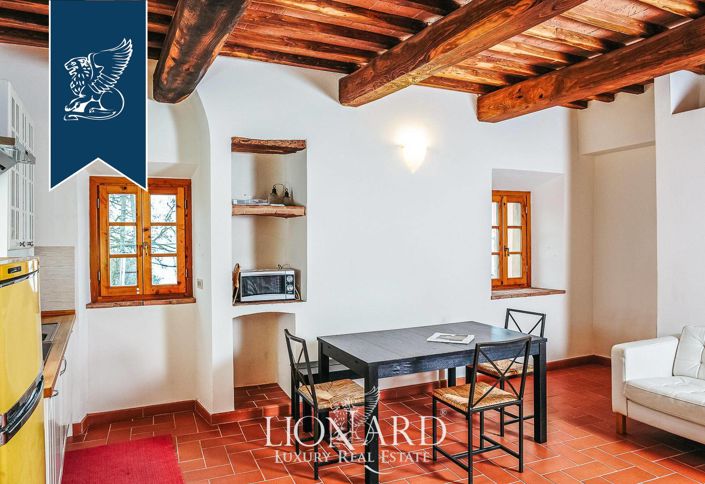 Image No.40-15 Bed Farmhouse for sale