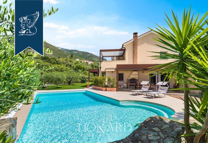 Image No.2-Villa de 6 chambres à vendre à Toirano