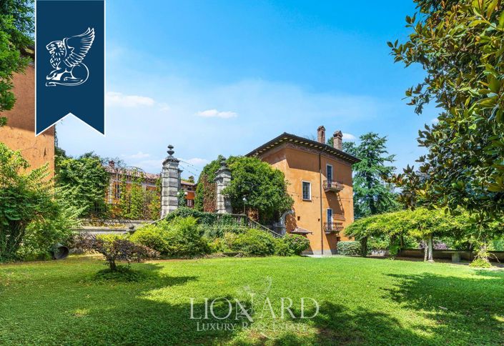 Image No.8-Villa de 10 chambres à vendre à Varese