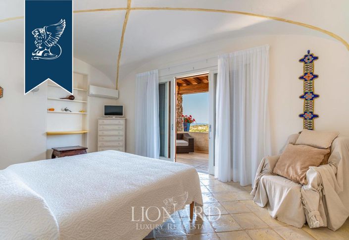 Image No.41-6 Bed Villa for sale