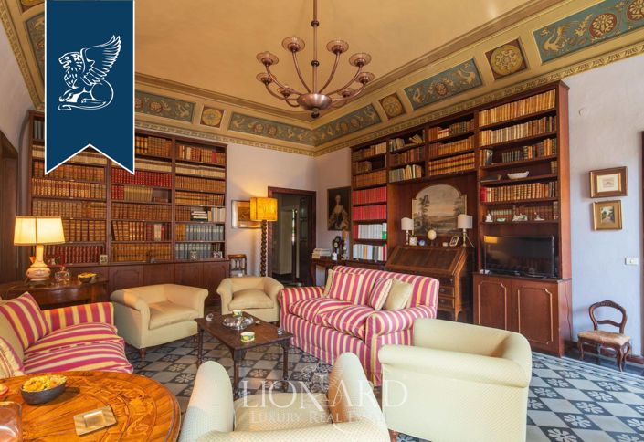Image No.4-8 Bed Property for sale