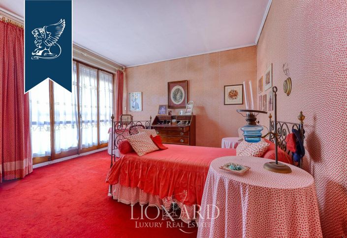 Image No.11-3 Bed Villa for sale