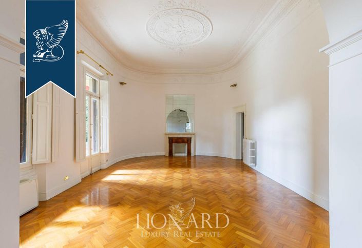Image No.17-5 Bed Apartment for sale