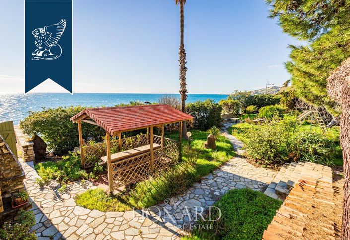 Image No.32-4 Bed Villa for sale