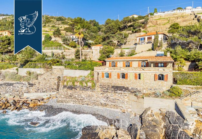 Image No.4-4 Bed Villa for sale