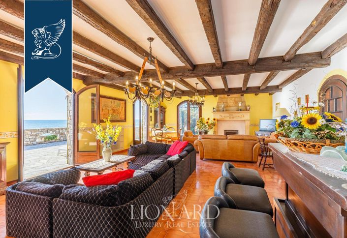 Image No.41-4 Bed Villa for sale