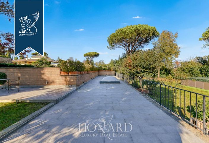 Image No.4-5 Bed Villa for sale