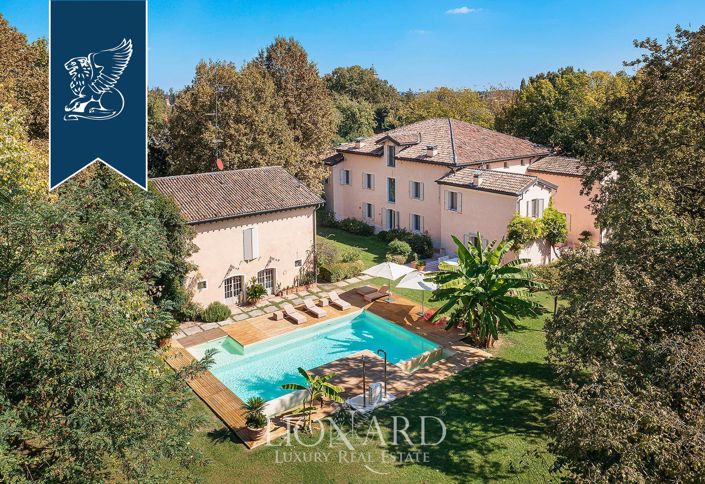 Image No.2-7 Bed Villa for sale