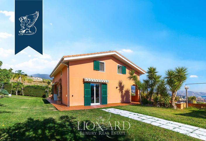 Image No.13-7 Bed Villa for sale